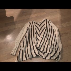 Free people sweater 🐃🌲